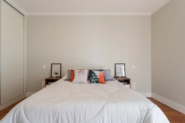 Imagem Apartamento Reformado 269M², 3Q, 3 Suítes, 2 Salas, 3 Banheiros, 4 Vagas, Varanda, Closet, Academia, Piscina, Salão de Festas, Brinquedoteca.