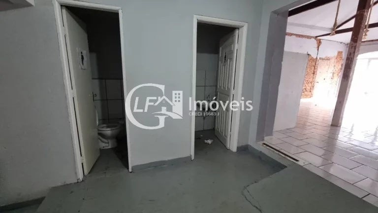 Imagem Oportunidade Imperdível ? Salão Comercial com 3.700m² Localização Estratégica na Rua Dom Aquino ? Em Frente à Praça das Araras (Cabeça de Boi)