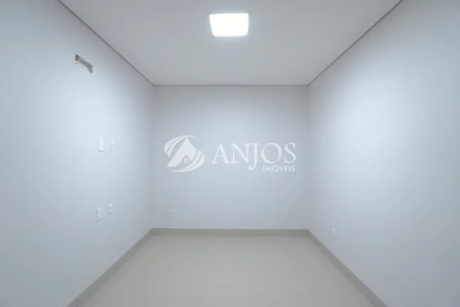 Imagem CASA NOVA Á VENDA,ACEITA FINANCIAMENTO, NO JARDIM MORUMBI, SINOP - MT.