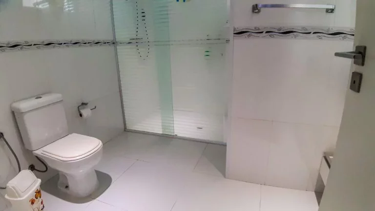Imagem Pitangueiras - Alto padrão - Reformado - 200 m² úteis - Lazer.
