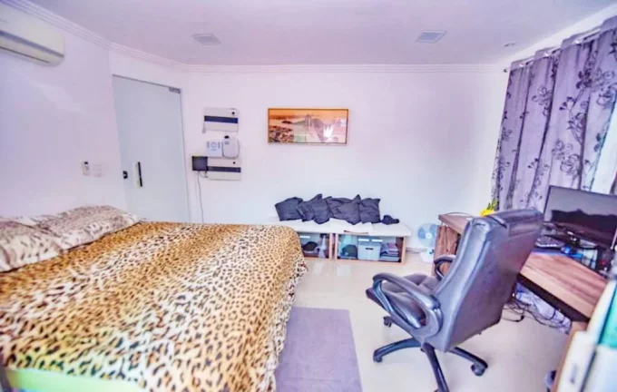 Imagem VARG.PEQUENA CASA 600m2 COND.FECHADO PISCINA JACUZZI CHURRASQ. 4QTS(3STS)
