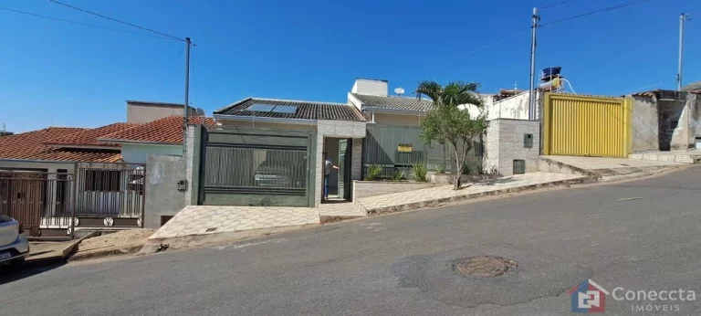 Imagem Casa à Venda no Jardim Céu Azul em Patos de Minas – 3 Quartos, Suíte, Área Gourmet e Escritório por R$ 750 mil