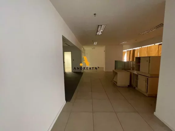 Imagem Avenida Ernani do Amaral Peixoto - Centro de Niterói - Ideal para bancos, grandes empresas!!!