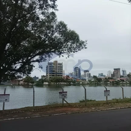 Imagem Apartamento á venda com 2 dormitórios no centro de Torres/RS