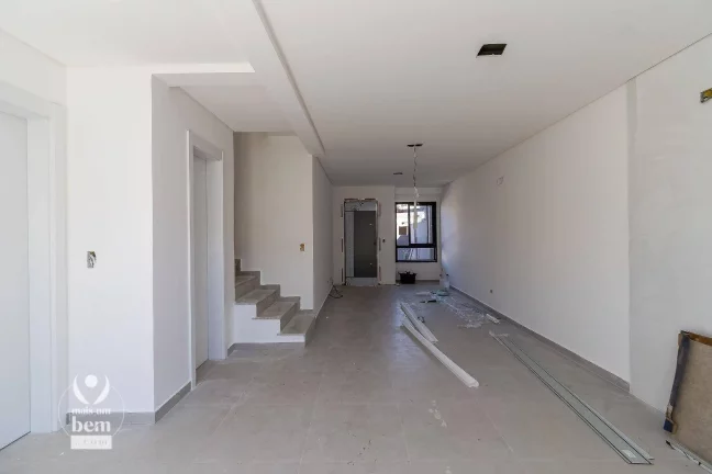 Imagem Sobrado com 3 dormitórios à venda, 112 m² por R$ 699.000,00 - Atuba - Curitiba/PR
