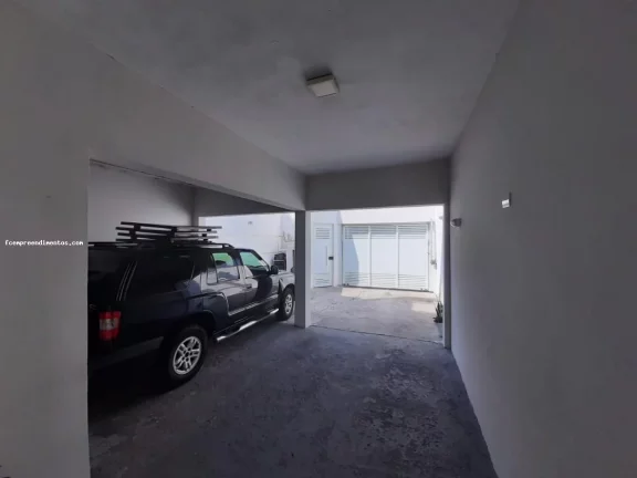 Imagem Sobrado para Venda em Americana, São Manoel, 4 dormitórios, 1 suíte, 3 banheiros, 3 vagas
