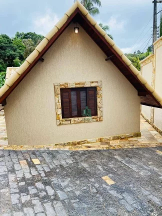 Imagem Chácara com 3 dormitórios à venda, 2000 m² por R$ 2.000.000,00 - São Bento - Arujá/SP