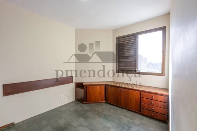 Imagem Pompéia 74m², apartamento com 2 quartos (1 suíte) e 2 vagas.