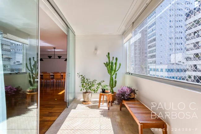 Imagem Jardim Paulista Venda - 3 Suítes- 2 Vagas - 335m²