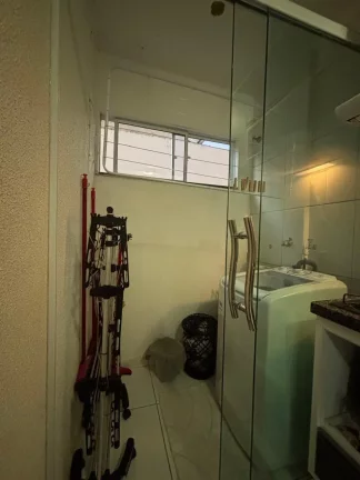 Imagem Apartamento à venda em Vitória da Conquista-BA: 2 quartos, 1 suíte, 2 salas, 2 banheiros, 1 vaga de garagem, 65m² - Bairro Primavera.