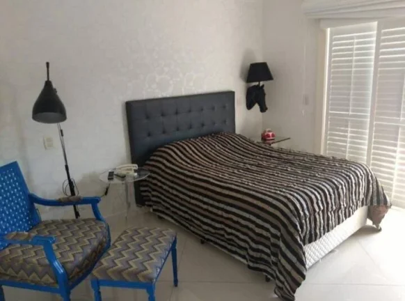 Imagem Casa Triplex Condomínio Mansões Barra da Tijuca