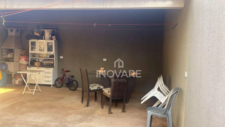 Imagem Casa com 2 dormitórios à venda, 140 m² por R$ 250.000,00 - Setor Santa Rita - Itumbiara/GO