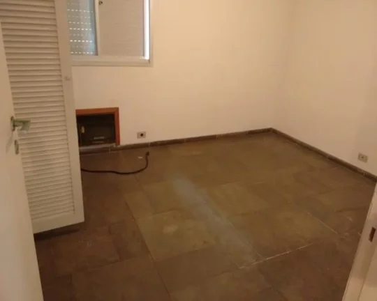 Imagem Apartamento à venda no Guarujá na Praia das Pitangueiras.