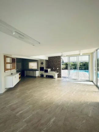 Imagem Linda casa no Jd. das Palmeiras