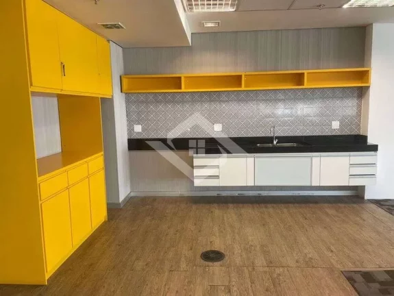 Imagem Andar Corporativo com 919m², 5 Vagas e Vista Baía – Localização Estratégica
