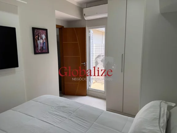 Imagem Casa em Villagio com 2 Dormitórios e Garagem para 3 Carros ? Santos R$ 885 mil