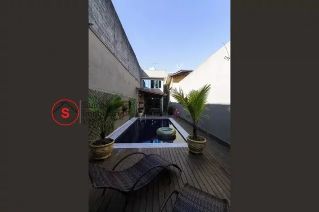 Imagem OPORTUNIDADE. SOBRADO A VENDA NA VILA BELA, PRÓXIMO A SÃO CAETANO COM 4 DORMITÓRIOS E 3 SUÍTES. PISCINA E ÁREA GOURMET COM CHURRASQUEIRA.