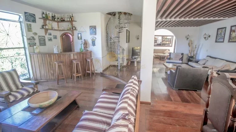 Imagem Casa para Venda em Teresópolis / RJ no bairro Quinta da Barra