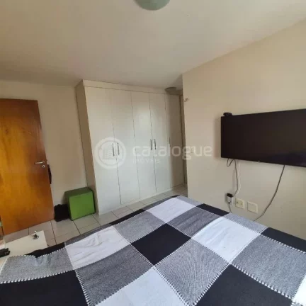 Imagem Vendo apartamento no Ed.Mirante da Praia com 3 quartos sendo 1 suite, mais Dce, 2 vagas condominio completo