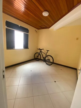 Imagem Casa à venda em Farolândia com 3 quartos e 230m² - Ótima oportunidade!