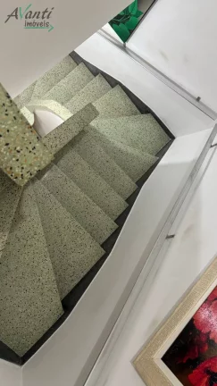 Imagem Sobrado á venda na Encruzilhada em Santos