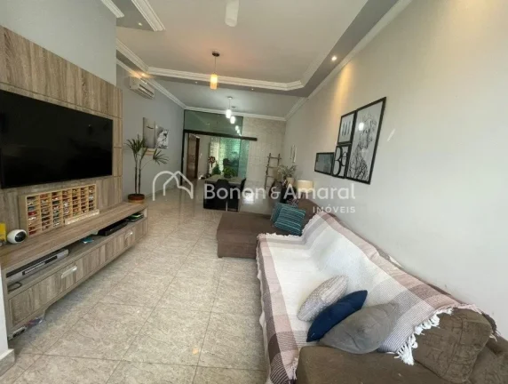 Imagem Casa à venda no Condomínio Porto do Sol em Valinhos

Residência térrea com ambientes amplos e be...