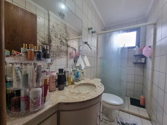 Imagem Apartamento Padrão de 2 dormitórios sendo 1 suíte em prédio com lazer