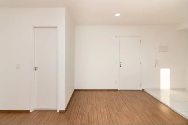 Imagem Apartamento, andar alto, sacada e vaga.
