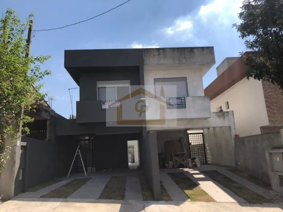 Imagem Segurança e praticidade, 206m2, 3 suítes, 4 vagas quintal com Jacuzzi!!!