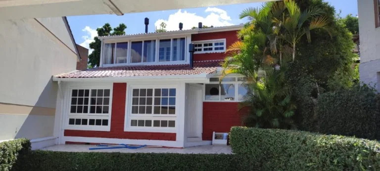 Imagem Casa 3 Dormitórios - Bairro Vila Nova