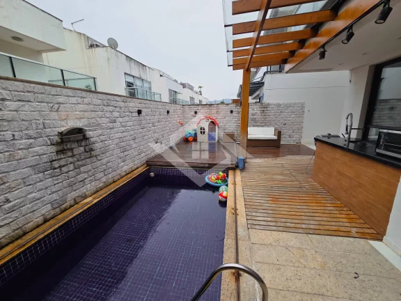 Imagem Casa de 4 quartos ( 3 suítes). Condomínio Enjoy, Recreio dos Bandeirantes