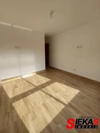 Imagem Imperdível! Casa à venda em São Paulo-SP, Vila São Geraldo: 3 quartos, 1 suíte, 2 salas, 3 banheiros, 2 vagas de garagem, 130m².