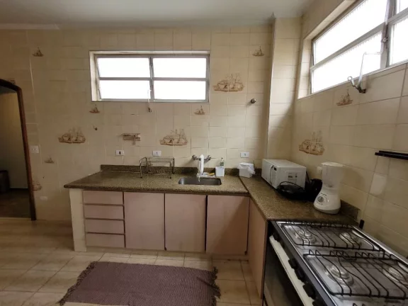 Imagem PITANGUEIRAS – CALÇADÃO COM MARAVILHOSA VISTA AO MAR, AMPLO APARTAMENTO COM 100 M² ÚTEIS, 01 VAGA DE GARAGEM NO PRÉDIO, LOCALIZAÇÃO PRIVILEGIADA.