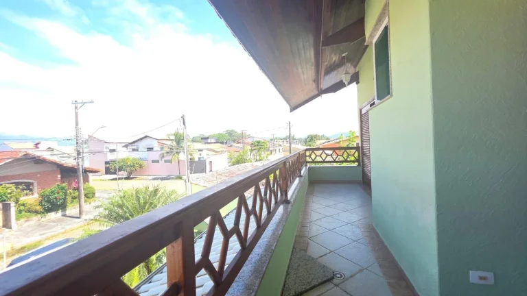 Imagem Casa No Balneário Oasis em Peruibe