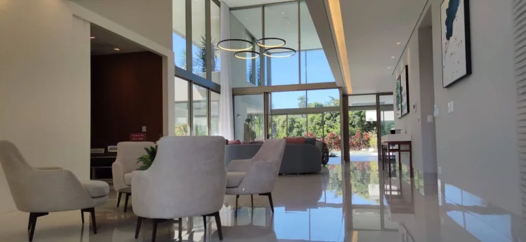 Imagem Casa à venda módulo 12 com vista para campo de golf.