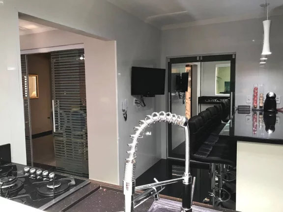 Imagem Alto Padrao 260 m² 3 DoSobrado rmitorios e 3 Vagas de Garagens