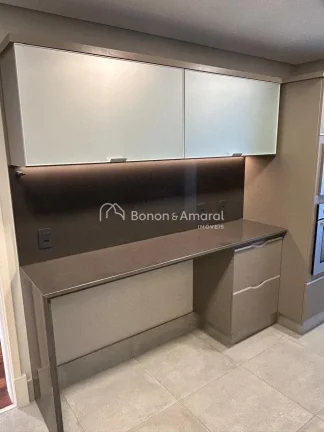 Imagem More em um apartamento de alto padrão em um dos endereços mais desejados de Campinas. Localizado e...