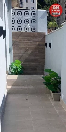 Imagem Sobrado à venda por R$ 745.000,00 - Marapé - Santos/SP