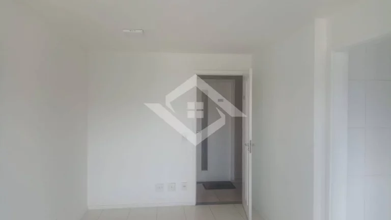 Imagem Maravilhoso Apartamento de 2 Quartos no Condomínio Enseada – Centro