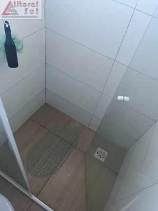 Imagem sobrado de condominio com quintal