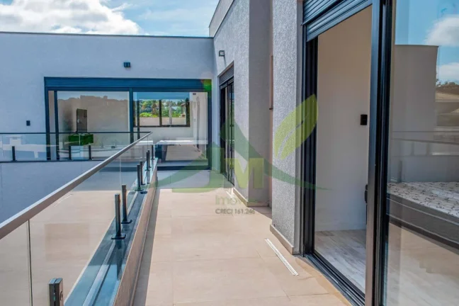 Imagem Linda Casa à Venda em Condomínio Fechado em Atibaia