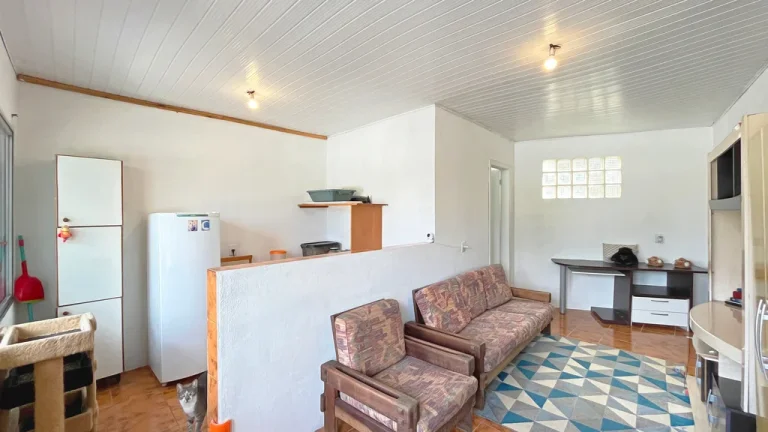 Imagem Casa para venda no bairro Vila Nova em Porto Alegre