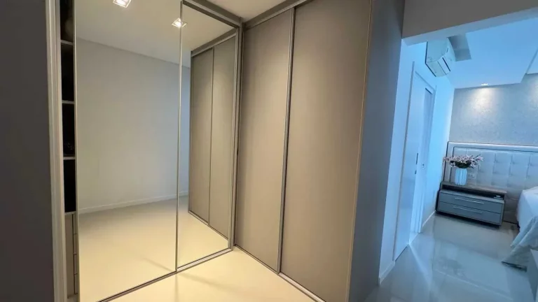 Imagem Apartamento com 3 suítes, 2 vagas de garagem no Pioneiros em Balneário Camboriú