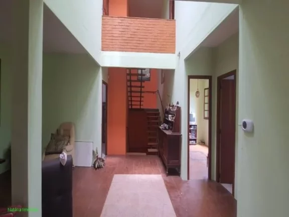 Imagem Linda casa, construção ecológica, com aquecimento solar.
Construção com menos de 10 anos.
área...