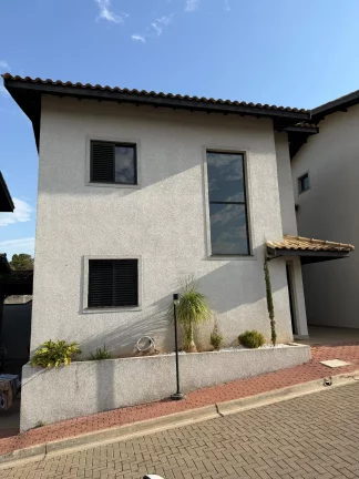 Imagem Casa à venda ou para alugar com 3 quartos, sendo 1 suíte, no condomínio Marchant Buarque, Atibaia - SP