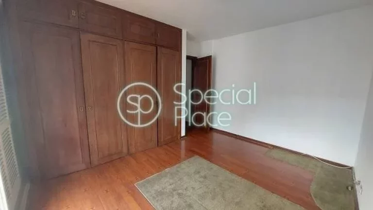 Imagem Apartamento amplo e iluminado no Jardim América. São 241m² de área privativa com 3 dormitórios ...