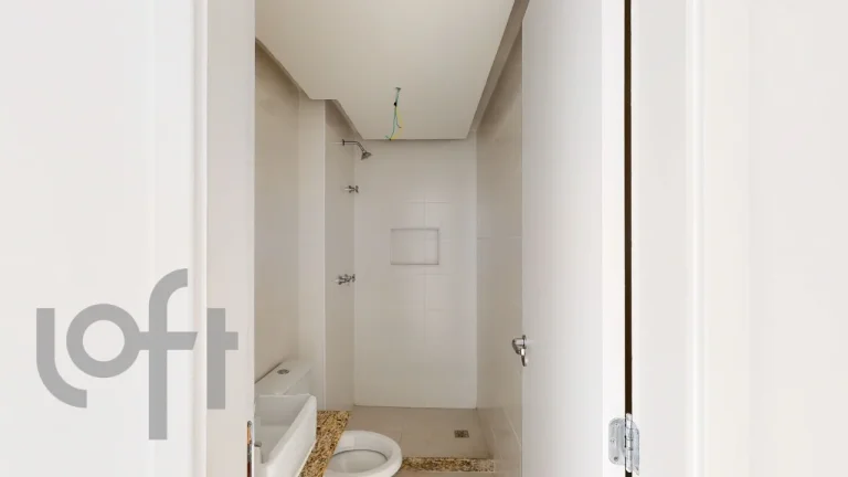 Imagem Apartamento 68M², 2Q, 1 Suíte, 2 Banheiros, 1 Vaga, Varanda.