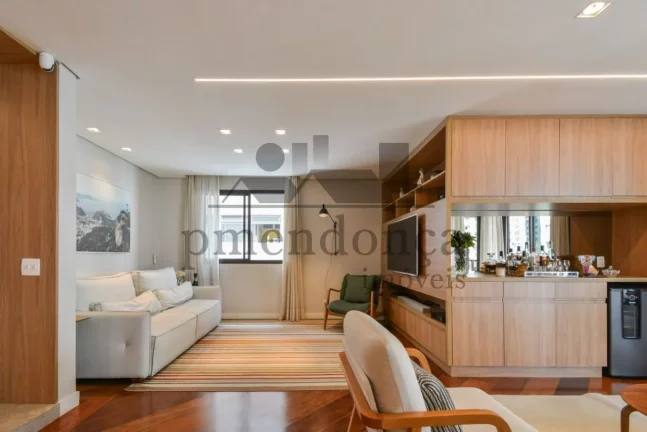 Imagem Apartamento reformado na rua monte Alegre com 3 suítes e 3 vagas, 177m²