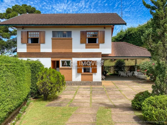 Imagem Casa à Venda em Campos do Jordão - 3 Dorm | 3.200 m² | Casa de Caseiro