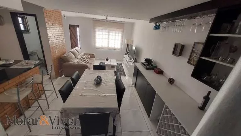Imagem Sobrado para Venda em Pinhais, Pineville, 3 dormitórios, 1 suíte, 2 banheiros, 2 vagas